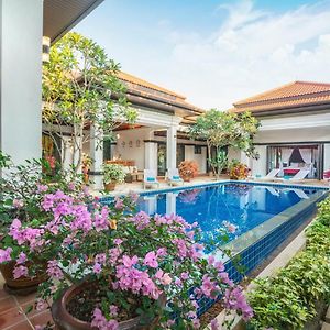 Jewels Villas Phuket Hat Surin Exterior photo