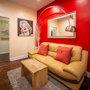 Private Room In A Shared Apartment 15 Minutes To Times Square! Nueva York Exterior photo