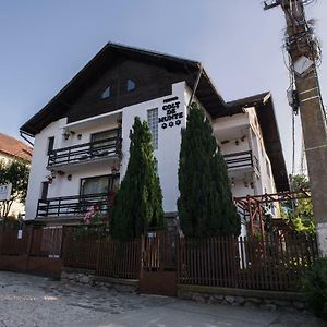 Hotel Pensiunea Colt De Munte Corbeni Exterior photo