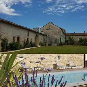 Hotel Les Hauts De Chalonne Le Gond-Pontouvre Exterior photo