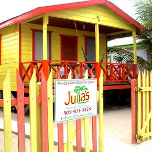 Hotel Julia'S Cabanas Placencia Exterior photo