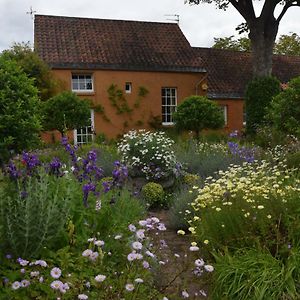 Unique Cosy Cottage With Stunning Gardens Musselburgh Exterior photo