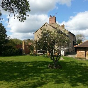 Upper Wood End Farm Bed and Breakfast Marston Moreteyne Exterior photo