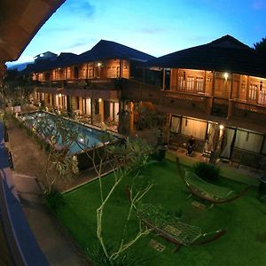 Hotel Pesona Bamboe Lembang Genteng  Exterior photo