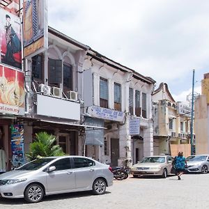 Zen Rooms Charlies Budget Hotel George Town Exterior photo