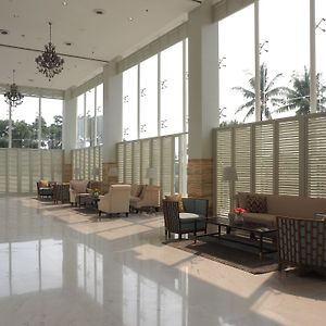 D'Primahotel Airport Jakarta II Tangerang Exterior photo