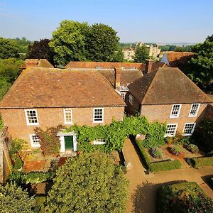 The Stable Courtyard Bedrooms At Leeds Castle Maidstone Exterior photo