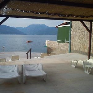 Sun Apartments Tivat Exterior photo