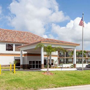 Hawthorn Suites By Wyndham Kissimmee Gateway Exterior photo