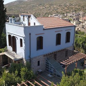 Traditional Hotel Ianthe Véssa Exterior photo