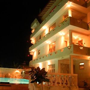 Oasey Ayurveda Hotel Bentota Exterior photo