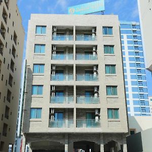 Apartamento Oyo 108 Green Oasis Manama Exterior photo