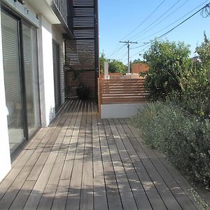 Modern 3 Bedroom Apt With Free Parking, Netflix, Wifi & Welcome Wine By Bnb Pro Melburne Exterior photo