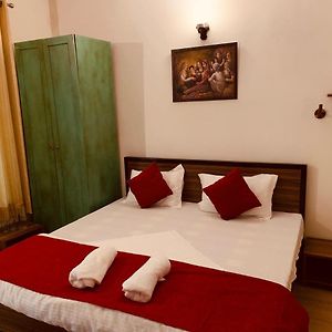 Hotel Ganga Yog Retreat By Yog Gurukul Rishīkesh Exterior photo