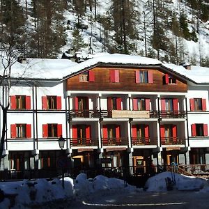 Hotel Valverde Gressoney-la-Trinité Exterior photo