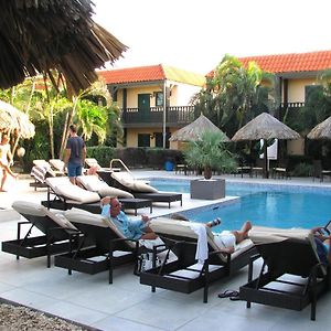 Hotel Perle D'Or Aruba Palm Beach Exterior photo