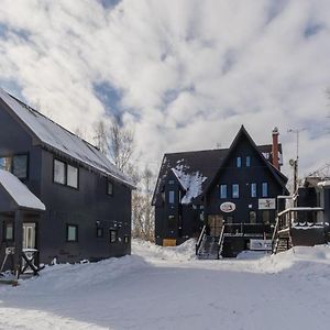 Freeride Backpackers Lodge Niseko Exterior photo