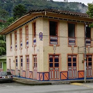 Hotel Hostal Casa Victoria Pijao Exterior photo