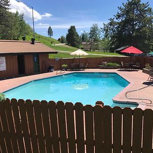 Steamboat Townhome With Spa And Pool By Shuttle! Steamboat Springs Exterior photo