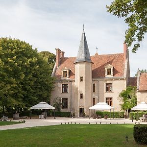Chateau - Hotel Le Sallay Magny-Cours Exterior photo