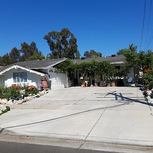 Oc House Albergue Santa Ana Exterior photo