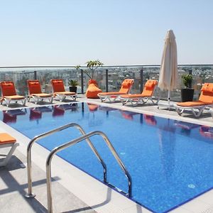 Sky Roof Hotel Nicosia Exterior photo
