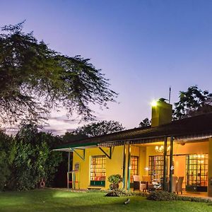 Jacana Gardens Guest Lodge Harare Exterior photo