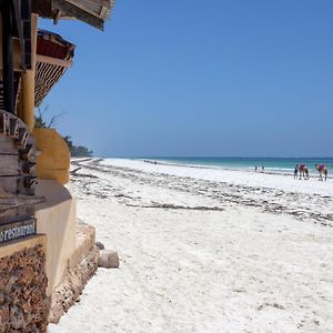 Blue Marlin Beach Hotel Playa de Diani Exterior photo