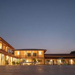 Hotel Nilakma Lagoon Negombo Exterior photo