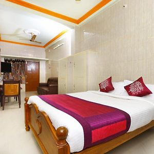 Hotel Oyo 7747 Ss Residency Sriperumbudur Exterior photo