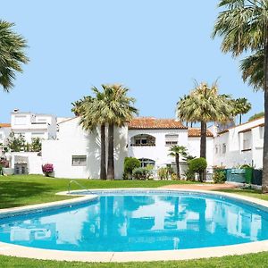 Holiday Home Villas de Madrid Estepona Exterior photo