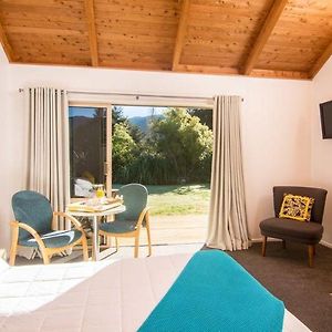 Abel Tasman Marahau Lodge Exterior photo