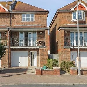 Seascape Villa Bexhill-on-Sea Exterior photo