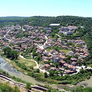 Apartamento Day And Night Veliko Tárnovo Exterior photo