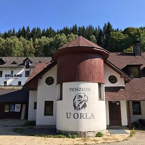 Hotel Penzion U Orla Petrikov Exterior photo