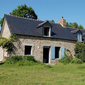 Lovely Mansion With Fenced Garden Baguer-Morvan Exterior photo