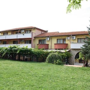 Hotel Turistićesci Complex " Stranga " Sredets Exterior photo