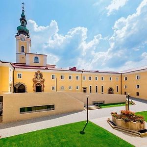 Hotel Seminarzentrum Stift Schlaegl Schlagl Exterior photo