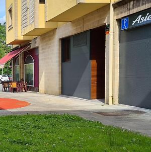 Asieran Hotel Amorebieta - Etxano Exterior photo