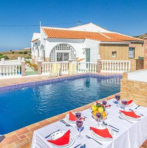 Stunning Home In Vlez Mlaga With 3 Bedrooms, Wifi And Private Swimming Pool Algarrobo Exterior photo