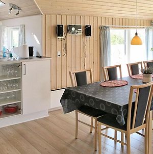 Tranquil Holiday Home in V ggerl se near Sea Bøtø By Exterior photo