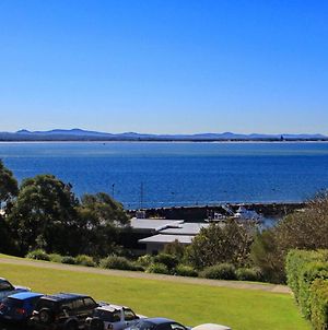 6 'Portofino', 7 Laman Street - Superb Water Views And Only 1 Minute Walk Into The Heart Of Town Apartamento Nelson Bay Exterior photo