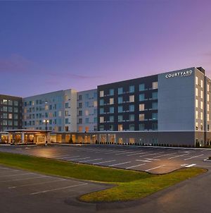 Courtyard By Marriott Albany Airport Hotel Exterior photo