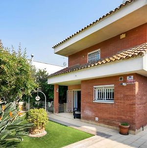 Preciosa casa cerca de la playa Villa Castelldefels Exterior photo