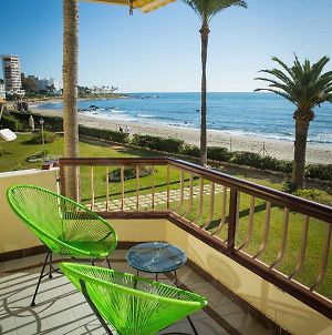 Holidays2Riviera Sea Side Front Beach Apartamento Mijas Costa Exterior photo