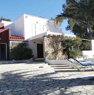 Madrugada Villa Calafat Exterior photo