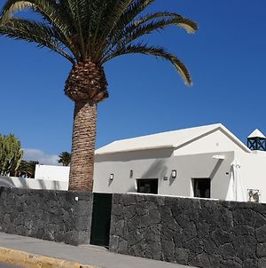 Casa a primera linea de mar Villa Costa Teguise Exterior photo