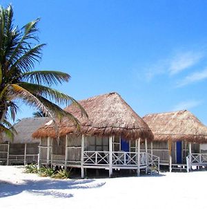 Cabanas ecoturisticas Costa Maya Hostal Mahahual Exterior photo