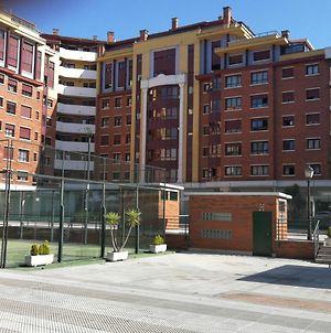 Los Prados - HUCA Oviedo - Parking gratuito Apartamento Exterior photo