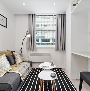 Cosy Apartment In The Heart Of The City Londres Exterior photo